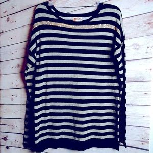 🌟Mudd; Black & Gold Striped Sweater Top M/L (NWT)